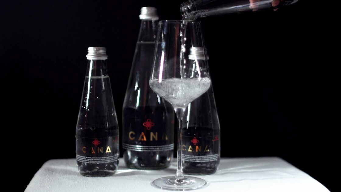 Cana Royal Water – HEROVIDEO